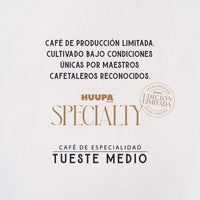 Fondo blanco con texto describiendo el café de especialidad. Producción limitada Marca Huupa, tueste medio.