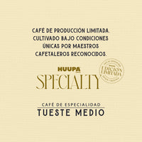 Fondo beige con texto describiendo el café de especialidad. Producción limitada Marca Huupa, tueste medio.