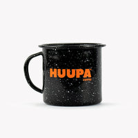 taza de peltre negra 