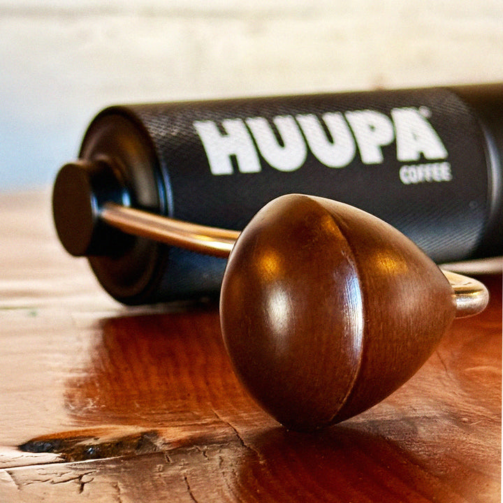 molino manual con manejilla de madera